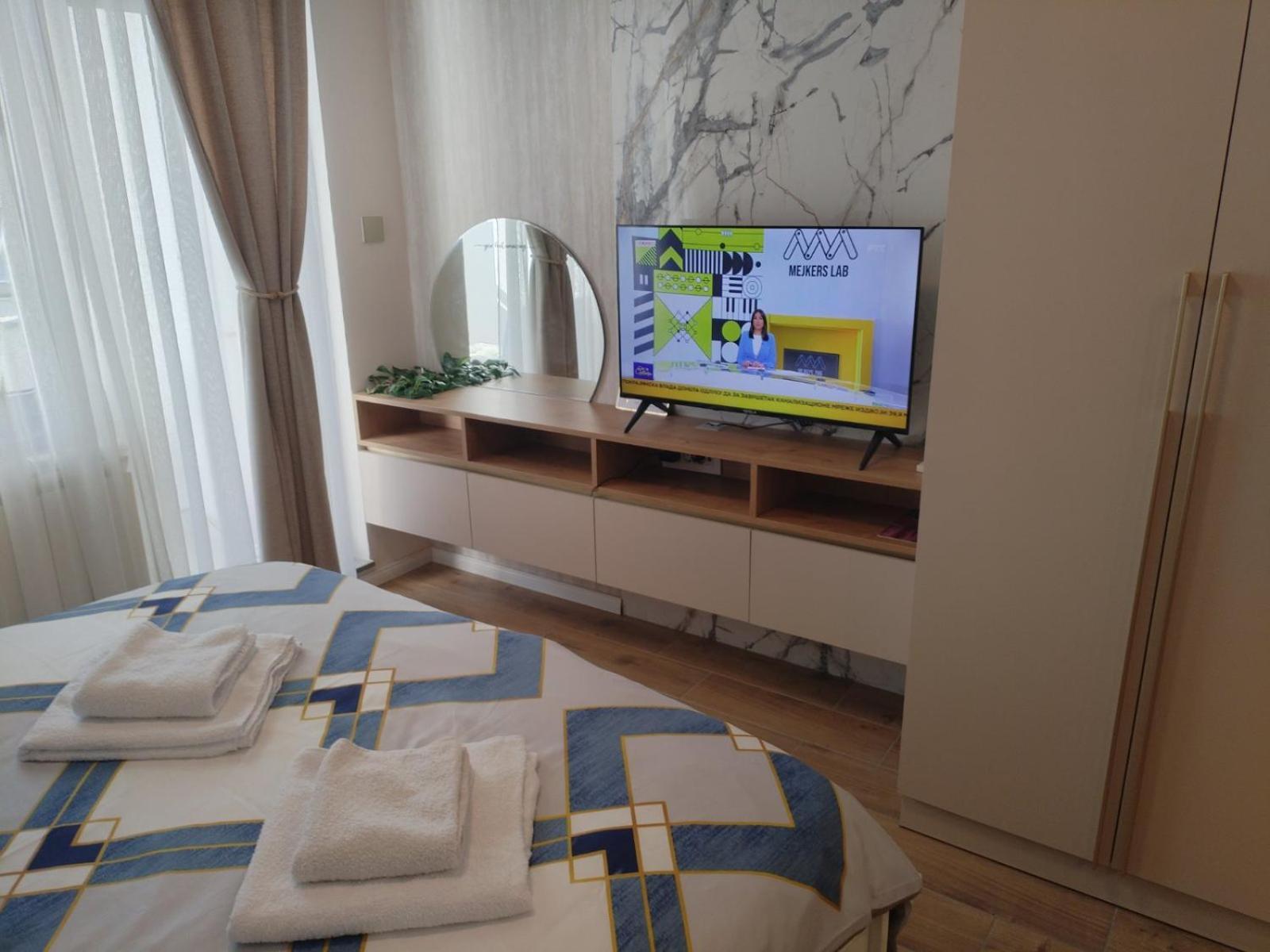 Apartment Centrum - Free Private Parking 노비사드 외부 사진