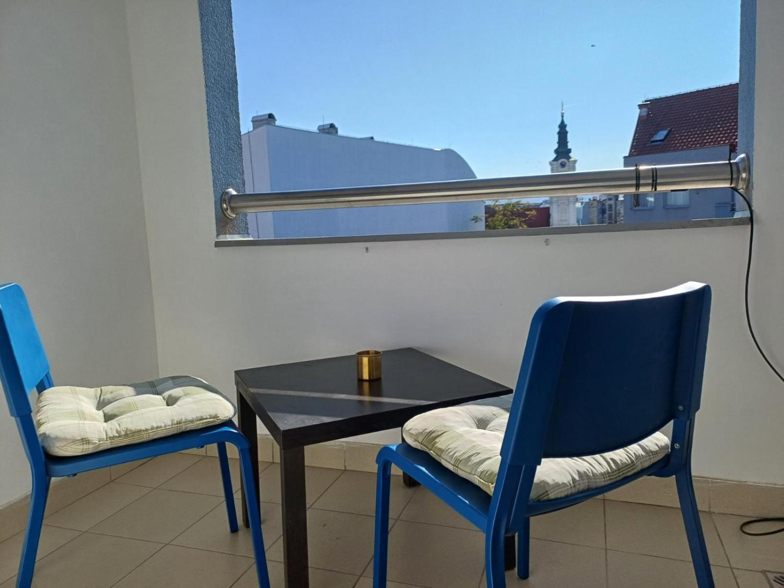 Apartment Centrum - Free Private Parking 노비사드 외부 사진