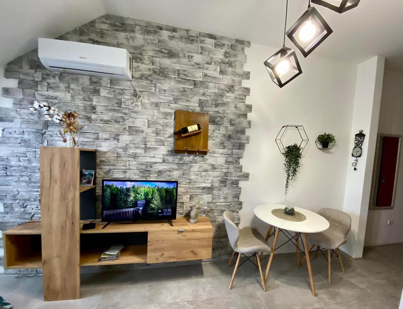Apartment Centrum - Free Private Parking 노비사드 외부 사진